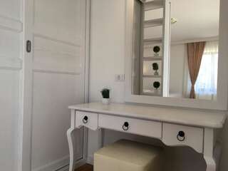 Отель Hotel Pirate Old Town Улцинь Двухместный номер Делюкс с 1 кроватью и балконом, вид на море-8